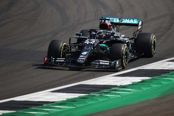 Gp 70° anniversario, Hamilton: "Giusto fare l'ultima sosta"