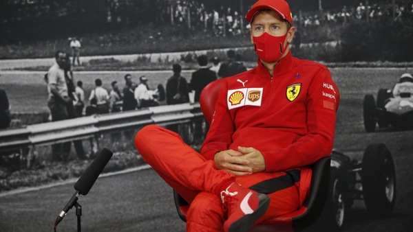 GP Belgio, Vettel e il mercato: 'Ho tante penne ma non devo firmare nulla'