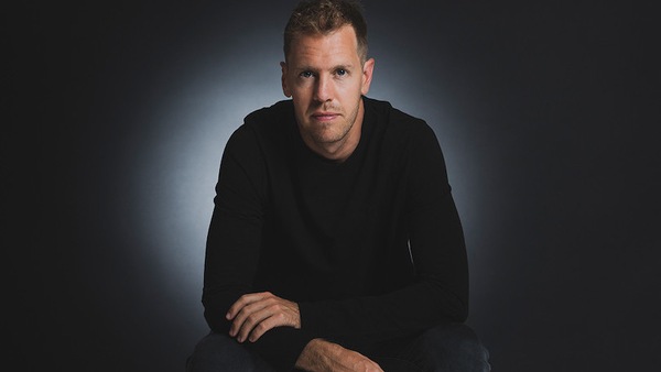 Sebastian Vettel firma per Aston Martin: è ufficiale