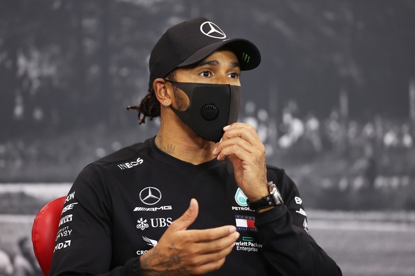 Gp Toscana, Hamilton: "Felice per Vettel, l'esperienza non va data per scontata"