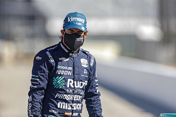 Alonso, Renault prova ad anticipare il rientro in F1