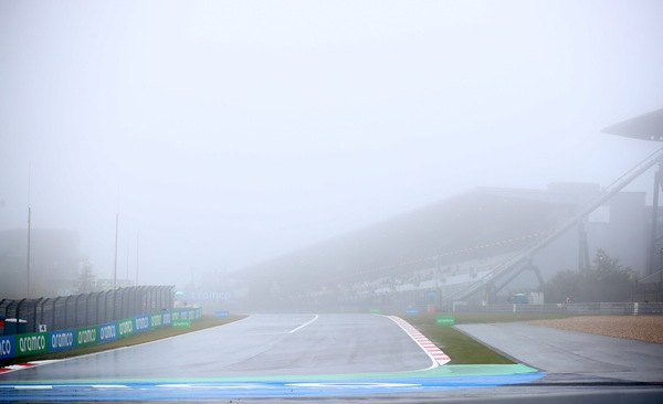 GP Eifel, Fp1: troppa nebbia, debutto rimandato per Schumi jr e Ilott