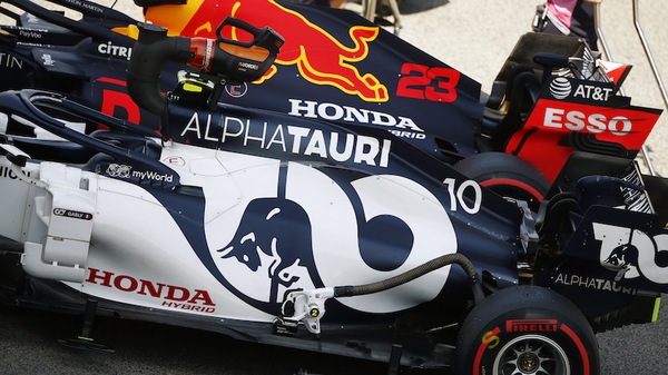 Red Bull spinge per il blocco dello sviluppo delle PU e minaccia l'addio