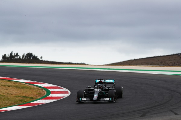 GP Portogallo: Hamilton, record assoluto di vittorie! Bottas 2°, Leclerc è 4°
