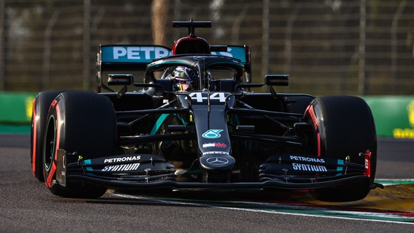 GP Emilia Romagna: Hamilton trionfa a Imola, la Mercedes vince il settimo titolo Costruttori consecutivo