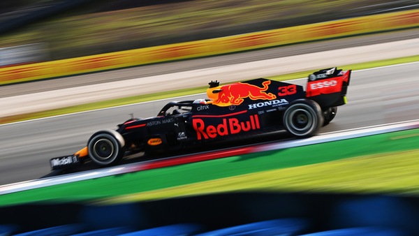 GP Turchia, Fp2: Verstappen al comando davanti a Leclerc, 8° Vettel