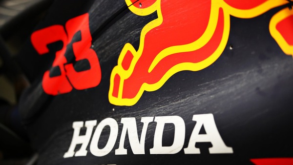 Congelamento power unit, uno spiraglio favorevole a Red Bull?