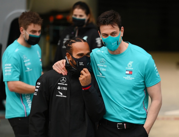 GP Bahrain, Wolff e una Mercedes spettatrice