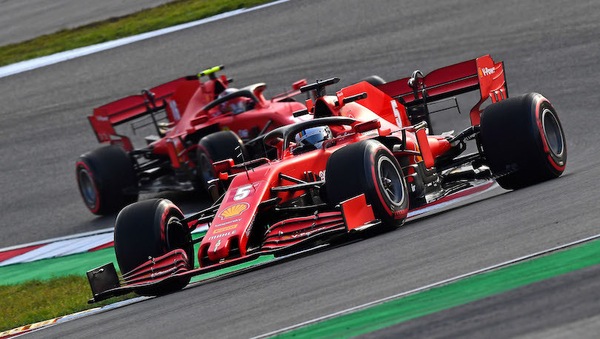 GP Bahrain, Mekies: 'Difficoltà hanno reso più forte la Ferrari'