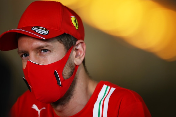 GP Bahrain, Vettel: 'In pista con Aston Martin solo dai test invernali'