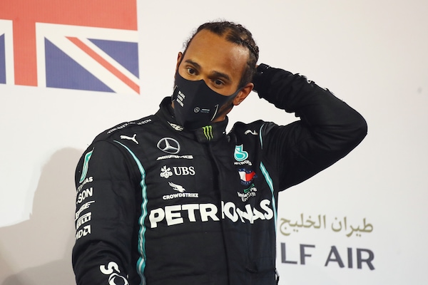 GP Sakhir, Hamilton positivo al Covid-19