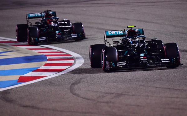 GP Sakhir, qualifiche: Bottas in pole, ma che Russell! Super Leclerc è 4°