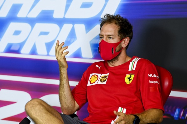Vettel l'ecologista: così la F1 può tornare guida tecnologica