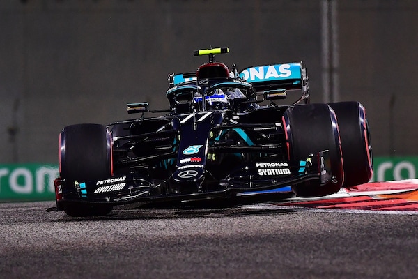 GP Abu Dhabi, FP2: Mercedes al top, Leclerc è 8°, Vettel 15°