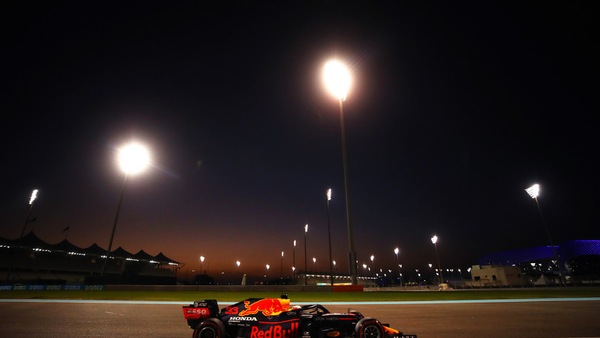 GP Abu Dhabi FP2, Verstappen: "Prendere le Mercedes? E' tutto l'anno che sono fuori portata"