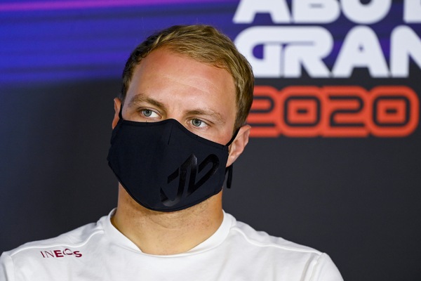 GP Abu Dhabi FP2, Bottas: "Soft difficili da mandare in temperatura"