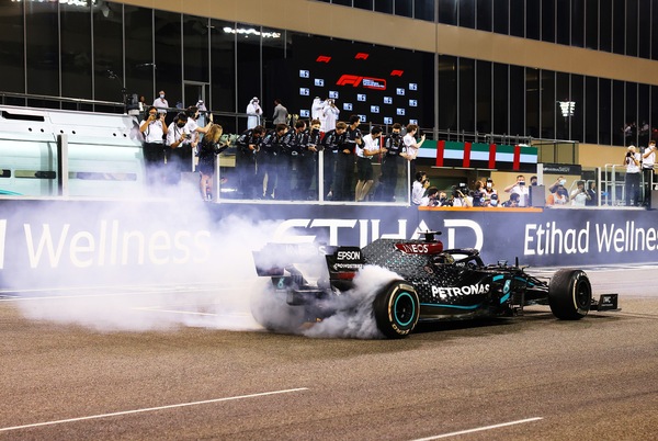 Mercato piloti: Mercedes-Hamilton, firma in arrivo
