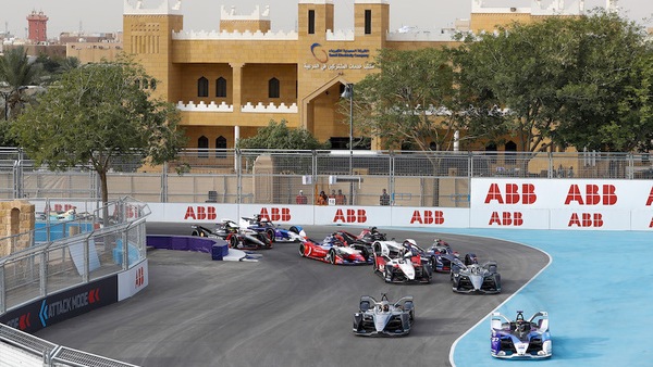 Formula E, ufficiale il via dall'Arabia Saudita