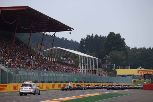 F1 2021, verso il ritorno del via alle ore 14
