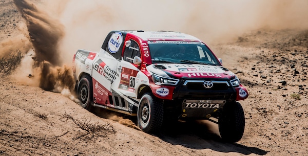 Dakar 2021, tappa 5: De Villiers il più veloce, Peterhansel all'attacco