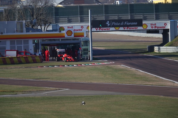 Ferrari, test di Fiorano, day 5: Sainz ancora in pista
