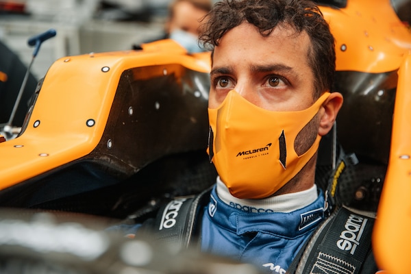 McLaren, ecco le prime immagini di Ricciardo a Woking