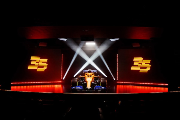 McLaren MCL35M, presentazione in diretta streaming