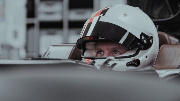 Vettel, tutta l'euforia del nuovo inizio