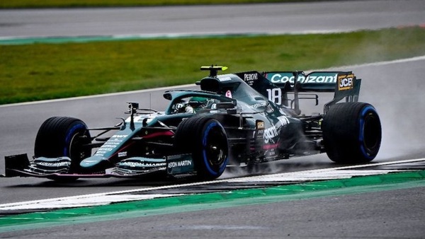 Aston Martin, Vettel e Stroll girano a Silverstone e spuntano altre novità