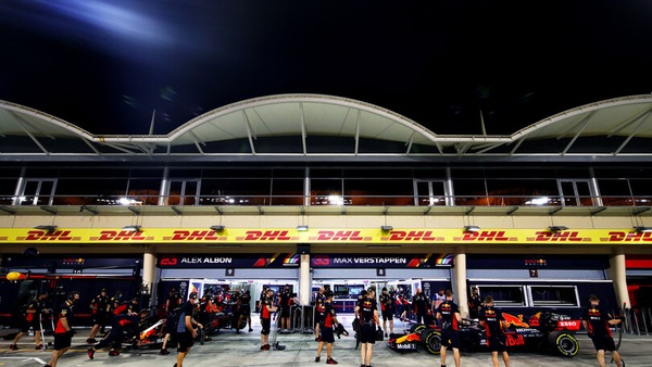 Covid, vaccinazioni in Bahrain: accettano anche Ferrari e Mercedes