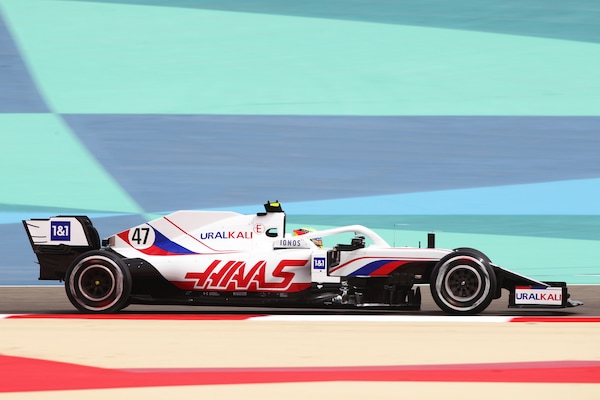 Test Bahrain 2021, Schumacher: "Ho imparato qualcosa ad ogni giro"