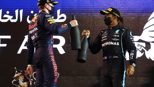 Piquet: "Verstappen a parità di macchina distruggerebbe Hamilton"