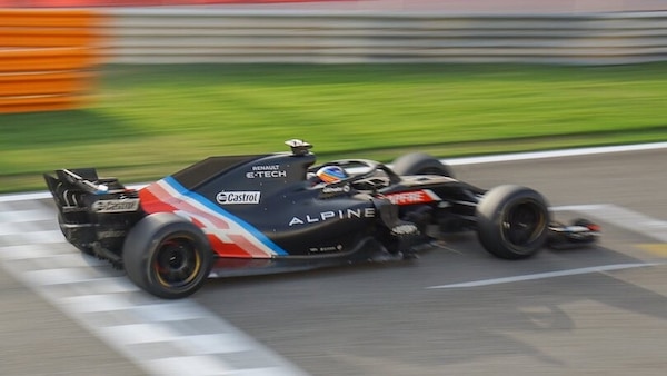 Test Pirelli, Alonso "scopre" le 18 pollici
