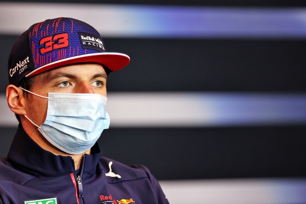 Verstappen: "Abbiamo altre occasioni per battere la Mercedes"