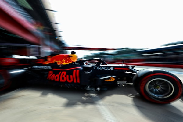 GP Emilia Romagna, FP3: Verstappen il più veloce, Leclerc 5°