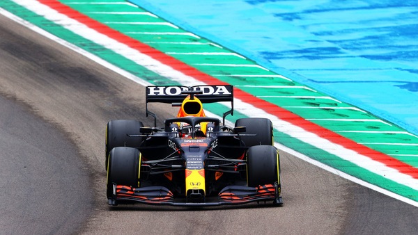 GP Emilia Romagna: vince Verstappen, Lewis sbaglia e rimonta