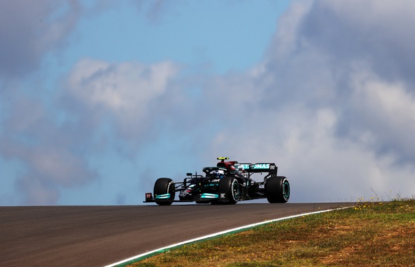 GP Portogallo, FP1: guida Bottas, Leclerc è 4°