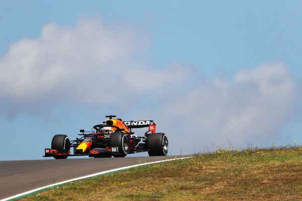 Red Bull a Portimao con novità aerodinamiche