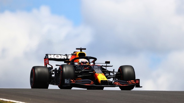 GP Portogallo, qualifiche in diretta: Verstappen e Hamilton a caccia della pole