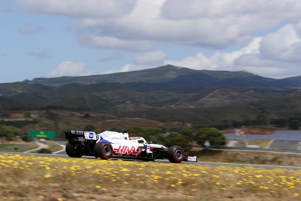 Questa F.1 se non piove è brutta come la fame