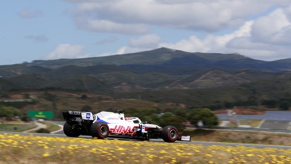 Questa F.1 se non piove è brutta come la fame