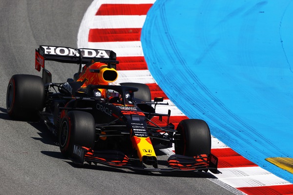 Verstappen: "Buon giro, domani importante la gestione delle gomme"