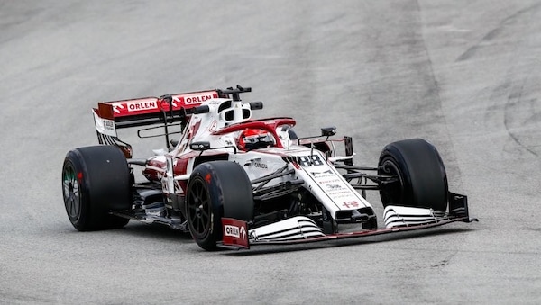 Test Pirelli, Red Bull e Alfa Romeo in pista con le 18 pollici