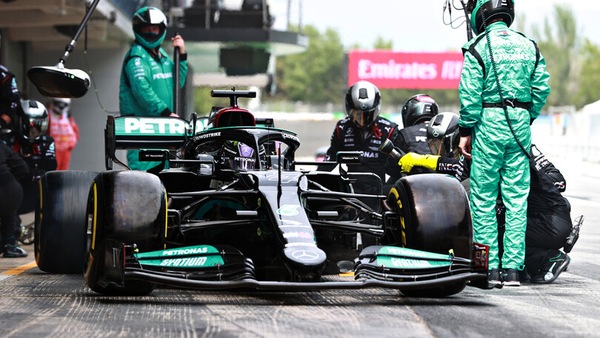 Mercedes, come nasce la strategia vincente su Hamilton in Spagna