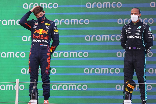 Hamilton-Verstappen, Brown: un contatto è solo questione di tempo