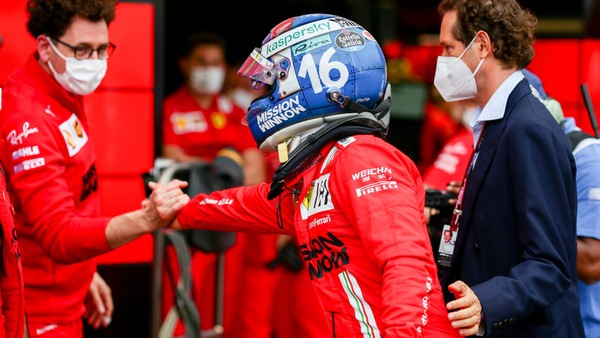 Clamoroso, Leclerc non parte