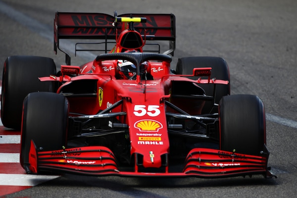 Sainz, primo podio in rosso: "La Ferrari deve essere fiera"