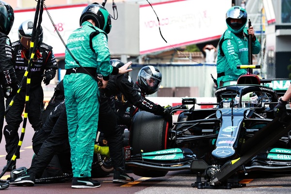 Mercedes esulta, tolto il dado alla W12 di Bottas: "Grazie a tutti"