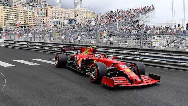 Ferrari verso Baku, Mekies: "Iniziano gare difficili per SF21"