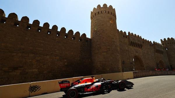 GP Azerbaijan, FP1: Verstappen davanti alle Ferrari